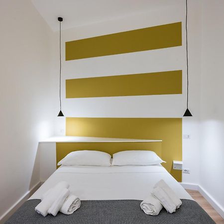 Lioy 25 By Napoliapartments Екстер'єр фото
