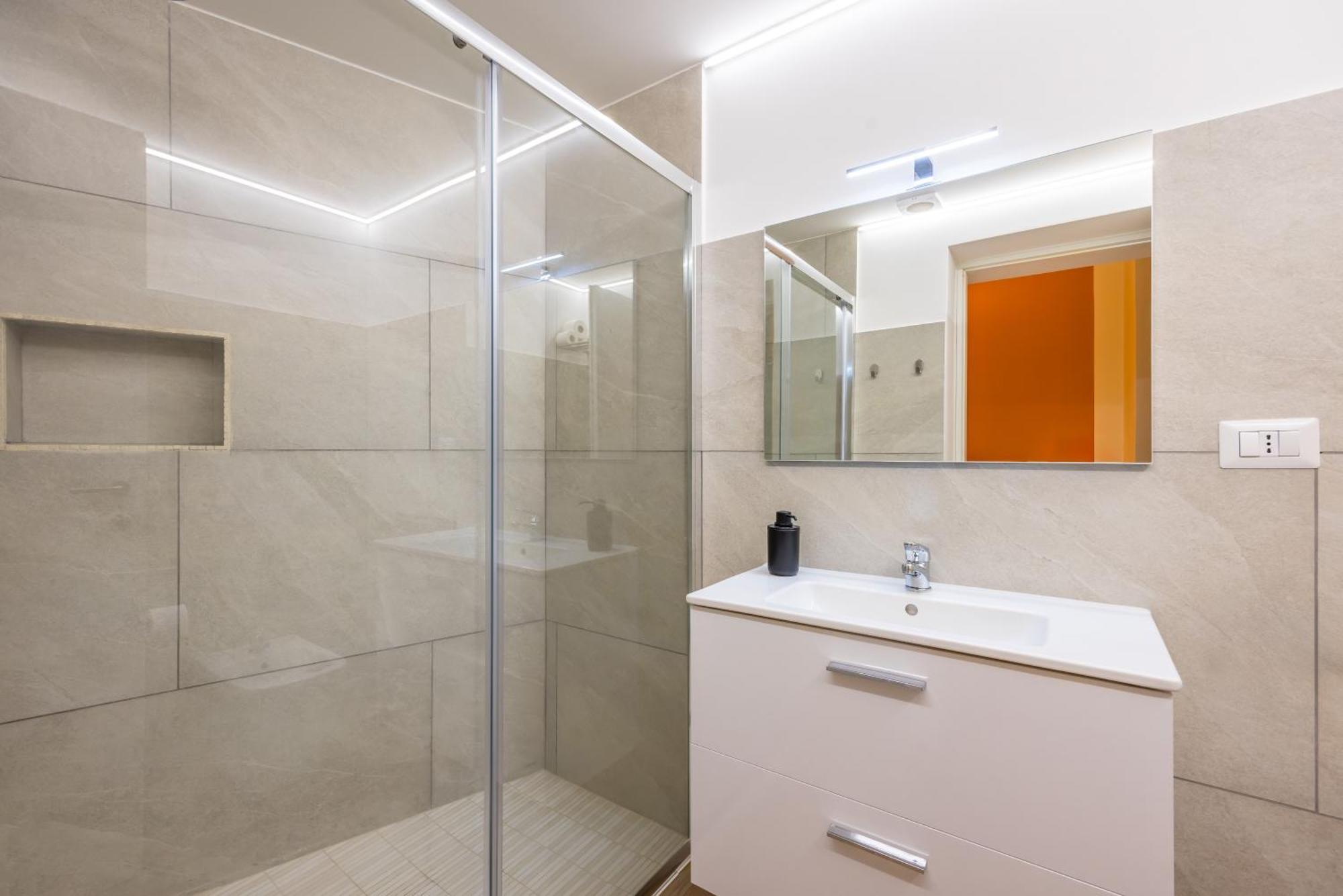 Lioy 25 By Napoliapartments Екстер'єр фото