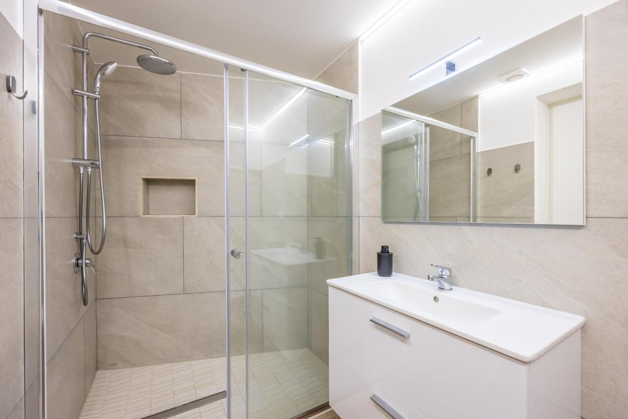Lioy 25 By Napoliapartments Екстер'єр фото