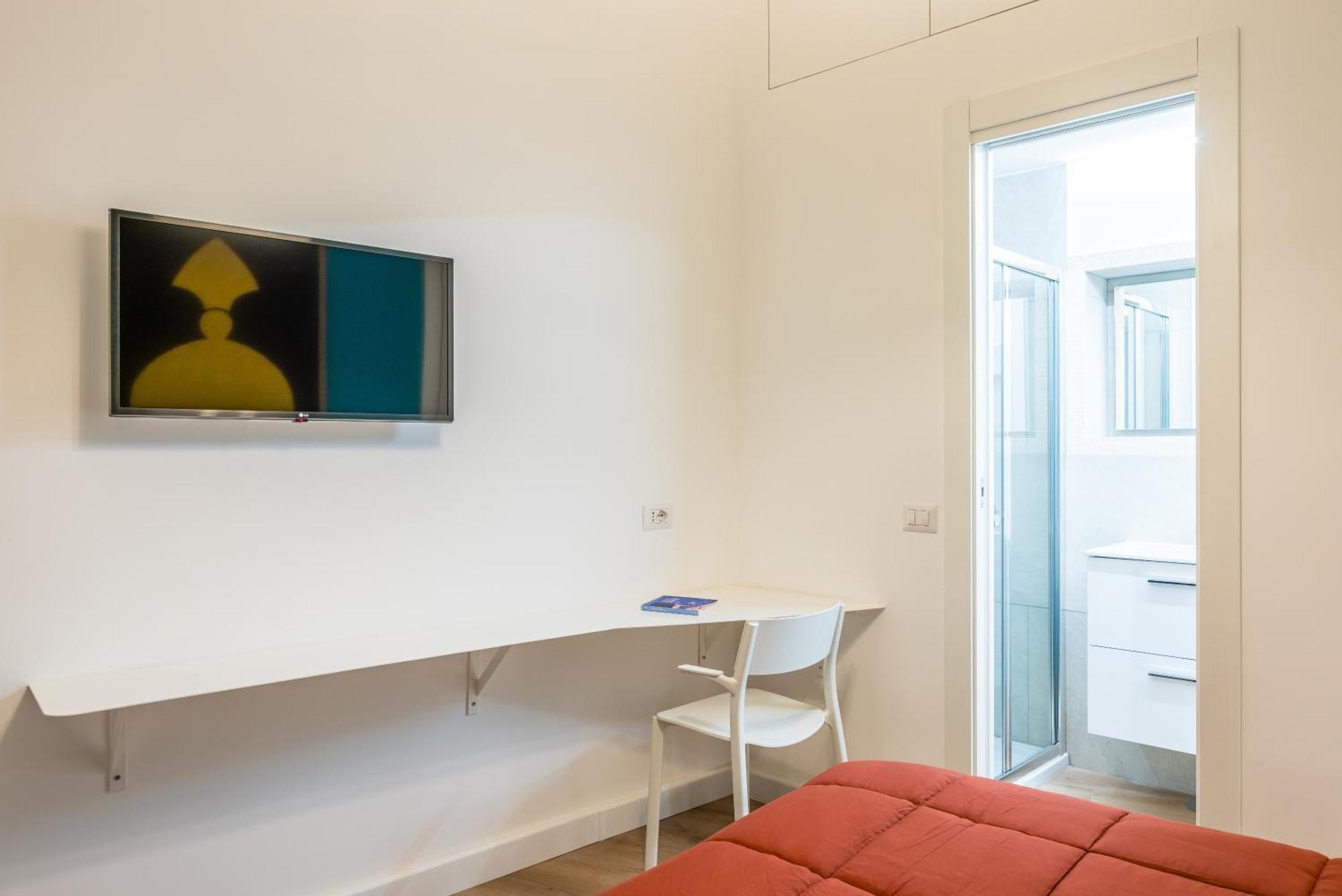 Lioy 25 By Napoliapartments Екстер'єр фото