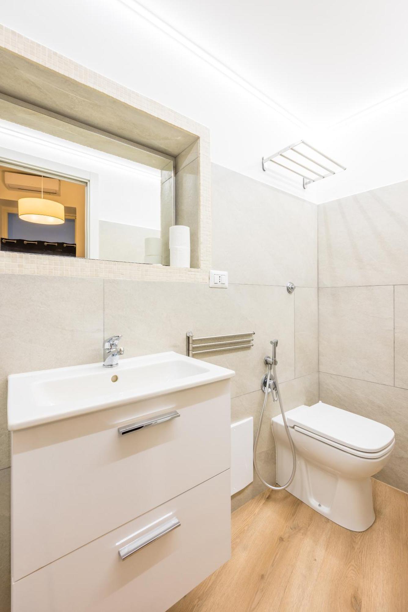 Lioy 25 By Napoliapartments Екстер'єр фото