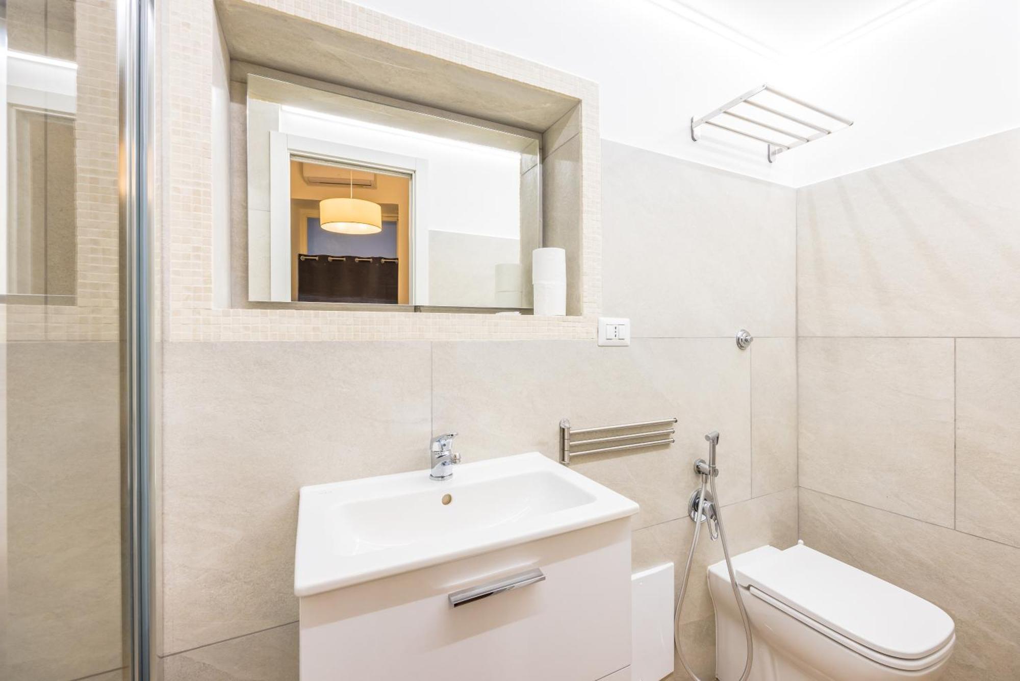 Lioy 25 By Napoliapartments Екстер'єр фото