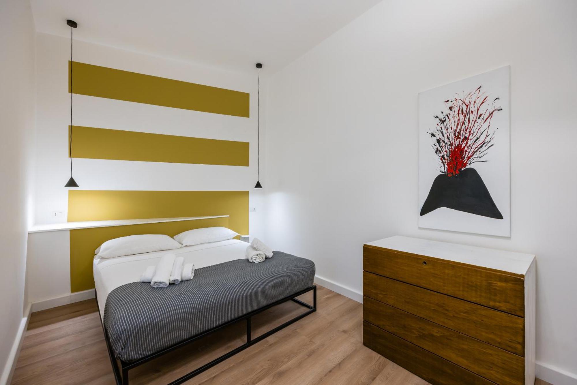 Lioy 25 By Napoliapartments Екстер'єр фото