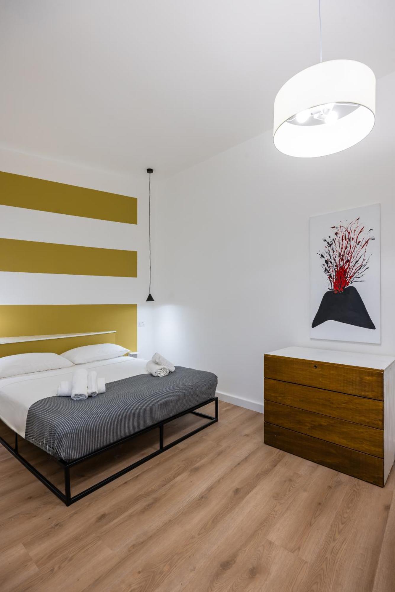 Lioy 25 By Napoliapartments Екстер'єр фото